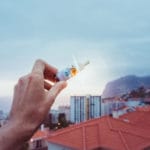 Huile 15% CIBDOL (0% THC) : Le Test Cover Article "15 faits surprenant sur le CBD" - Crédit Photographie : Benjamin B. pour Testeur de CBD (instagram : @cbd.photos)