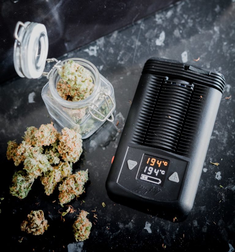 Fleurs de CBD : Vaporisation