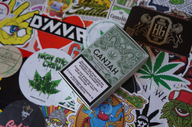 Ganjah – Curly Genie – Critique